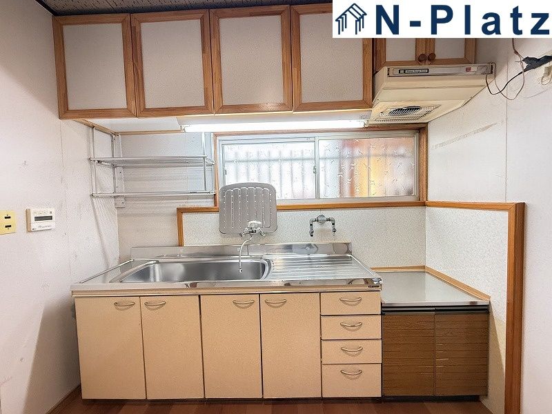 3DK Townhouse for Sale in Nishiyodogawa-ku, Osaka - 98.14 sqm - Thumbnail 4