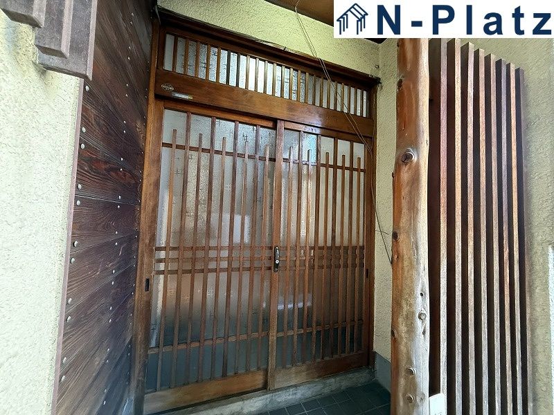 3DK Townhouse for Sale in Nishiyodogawa-ku, Osaka - 98.14 sqm - Thumbnail 3