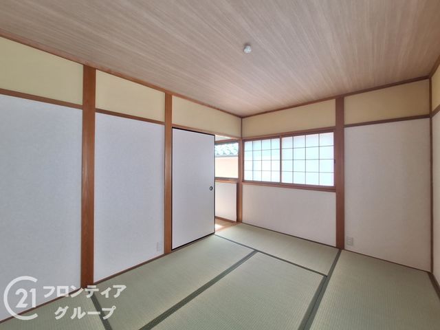 Renovated 4LDK House in Kobe Tarumi Ward | 1460万 Yen - Thumbnail 4