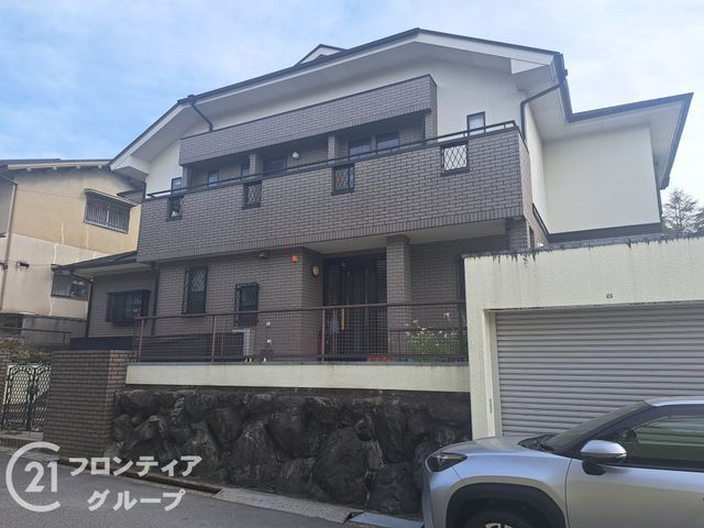 4SLDK Wooden House for Sale in Higashi Ikoma, Nara - Thumbnail 3