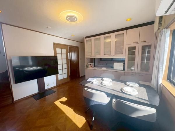 3LDK Wooden House for Sale in Osaka Nishinari, Near Nishi-Tengachaya Station - Thumbnail 2