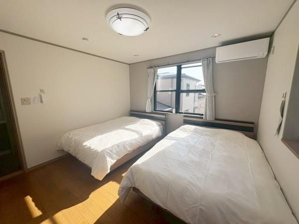 3LDK Wooden House for Sale in Osaka Nishinari, Near Nishi-Tengachaya Station - Thumbnail 4