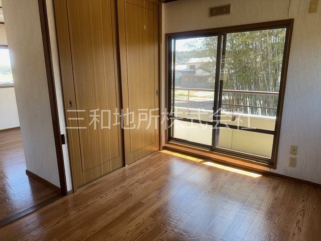 3LDK House for Sale in Shimonoseki, Yamaguchi - 106.2 sqm - Thumbnail 2