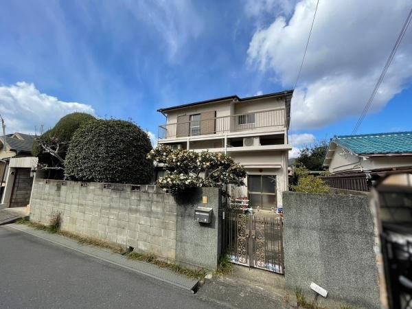Spacious 7DK House in Wakayama City with Solar Power - Thumbnail 2