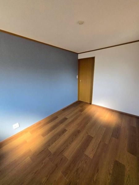 4LDK Detached House for Sale in Amagasaki, Hyogo | 15 Min Walk to Koshien-guchi Stn - Thumbnail 3