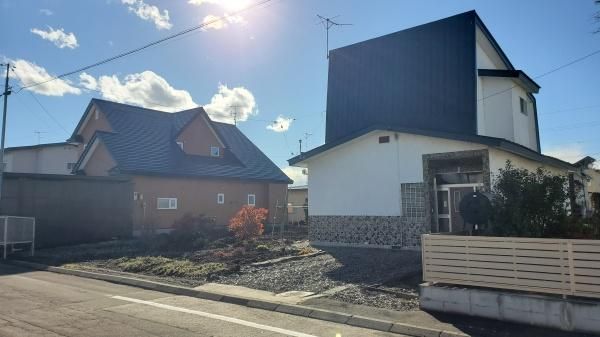 Renovation-Ready 4LDK House for Sale in Makubetsu, Hokkaido - Thumbnail 2