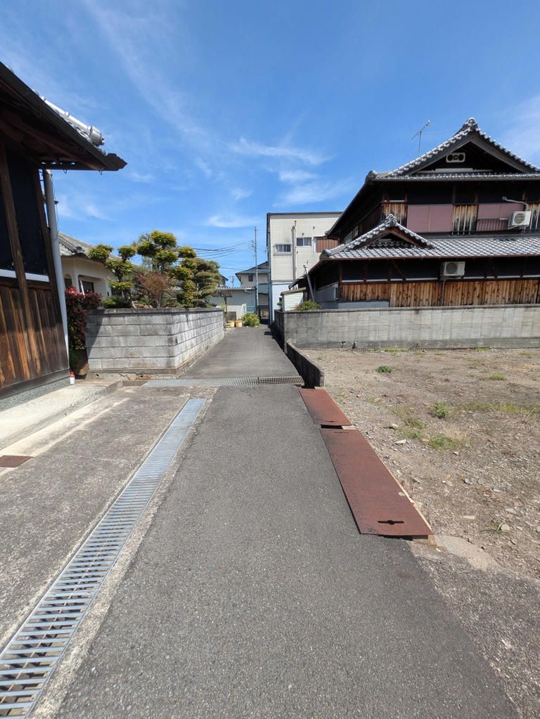 5DK House for Sale in Kinokawa City, Wakayama - 113 sqm - Thumbnail 2