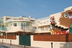 4LDK Detached House in Matsubara, Osaka – 173 sqm, Garden - Thumbnail 2