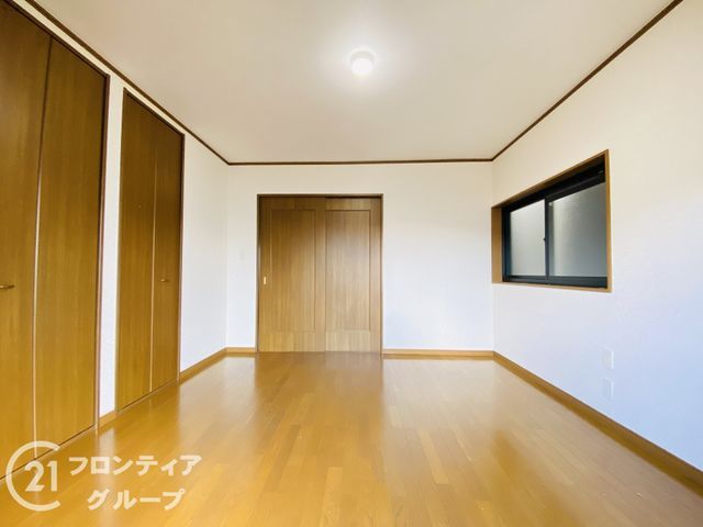 4SLDK House with Garage near Kadomaminami Station, Kadoma - Thumbnail 2