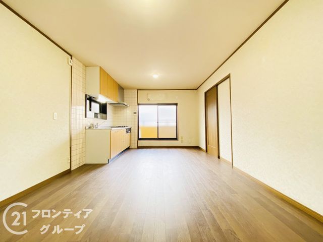 4SLDK House with Garage near Kadomaminami Station, Kadoma - Thumbnail 4