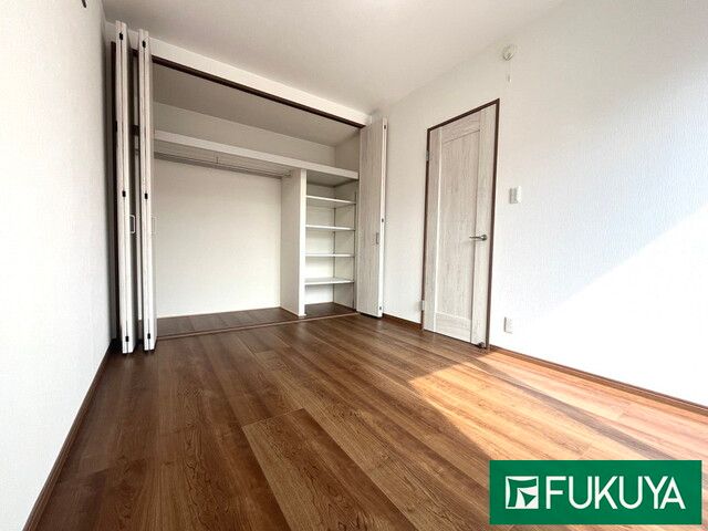 4LDK House for Sale in Ikoma City, Nara - 106.92 sqm - Thumbnail 2