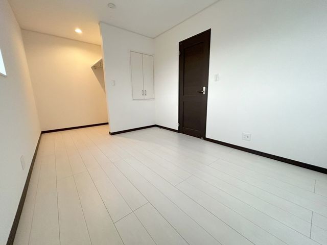 4LDK Modern House for Sale in Inagawa, Hyogo - 8 Min Walk to Station - Thumbnail 3