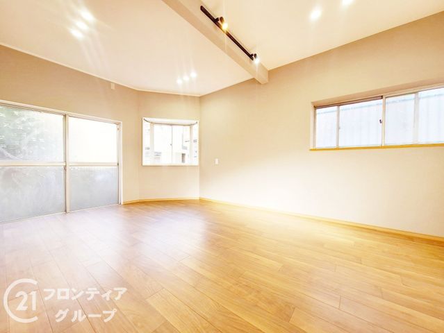 Renovated 2LDK House in Higashiosaka, Osaka | Traditional Design - Thumbnail 2