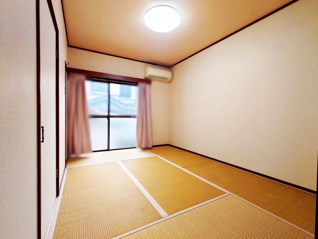 4LDK Wooden House for Sale in Kyoto's Nishikyo Ward - Thumbnail 4