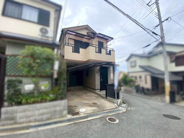 3LDK Detached House for Sale in Hirakata, Osaka - Thumbnail 2