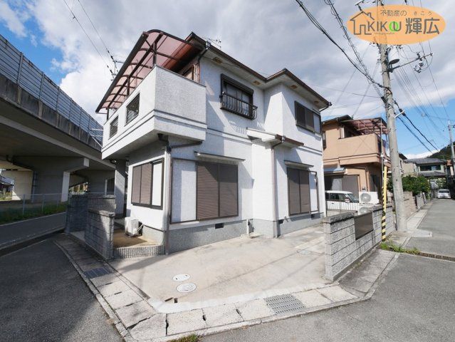 4LDK Detached House for Sale in Himeji, Hyogo - 99.36 sqm - Thumbnail 2