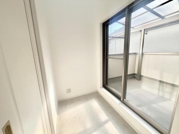 3LDK Detached House for Sale in Nishiyodogawa, Osaka - Thumbnail 4