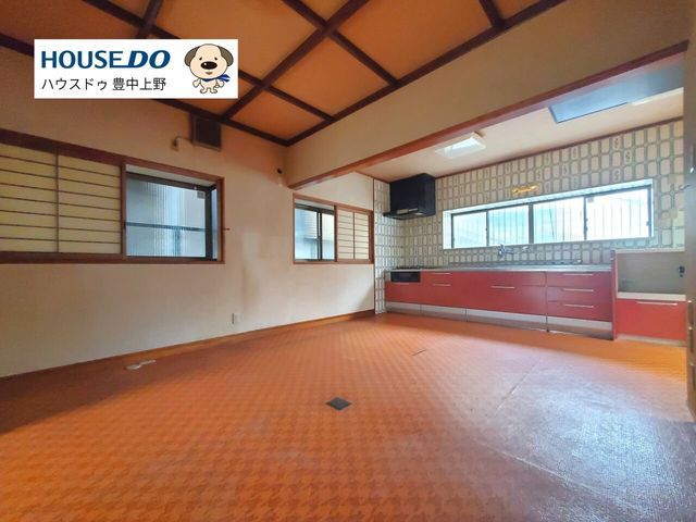 6LDK House for Sale Near Toyotsu Station, Suita, Osaka - Thumbnail 3