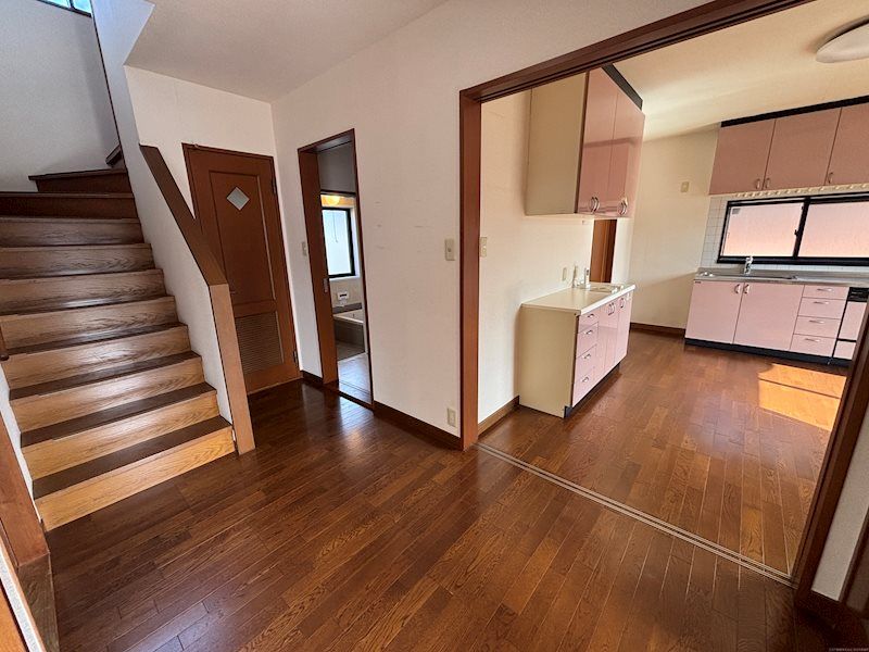 5LDK Detached House for Sale in Yokkaichi, Mie Prefecture - Thumbnail 4