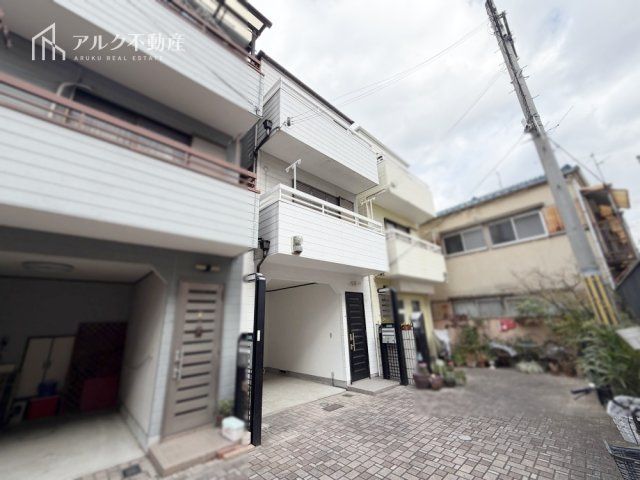 Renovated 3LDK House Near Koshien Station, Nishinomiya - Thumbnail 3