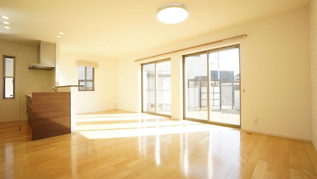 Renovated 4LDK House with Solar Power in Kuwana, Mie - Thumbnail 3