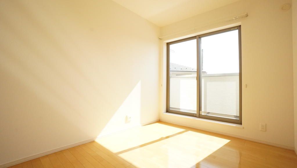 Renovated 4LDK House with Solar Power in Kuwana, Mie - Thumbnail 4