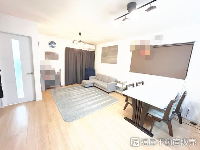 Modern 3LDK House for Sale in Higashi-Osaka, Osaka - Thumbnail 4