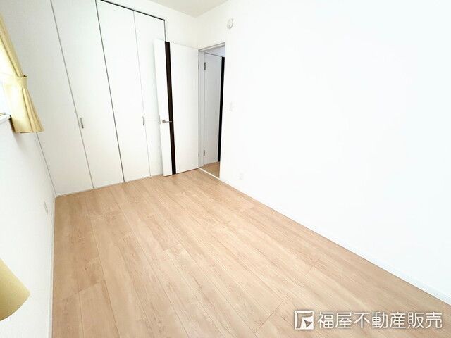 Modern 3LDK House for Sale in Higashi-Osaka, Osaka - Thumbnail 3