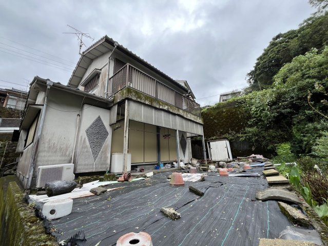 Spacious 2-Story Home with Large Garden in Kagoshima City - Thumbnail 2