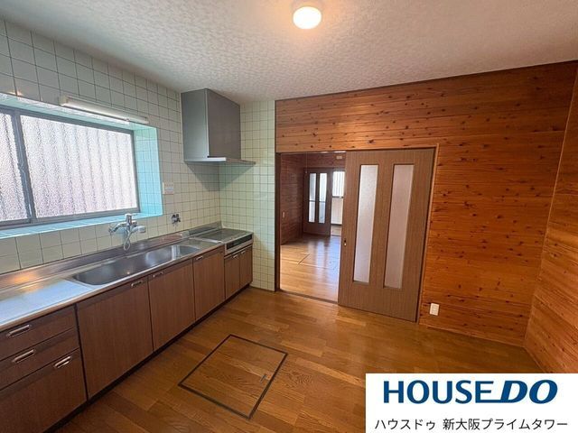 4DK Terrace House for Sale near Higashi-Mikuni Station, Osaka - Thumbnail 2