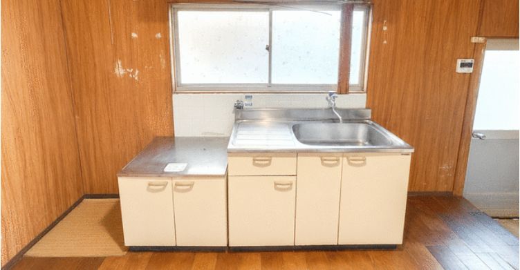 4DK House for Sale in Kainan City, Wakayama - 70.36 sqm - Thumbnail 2