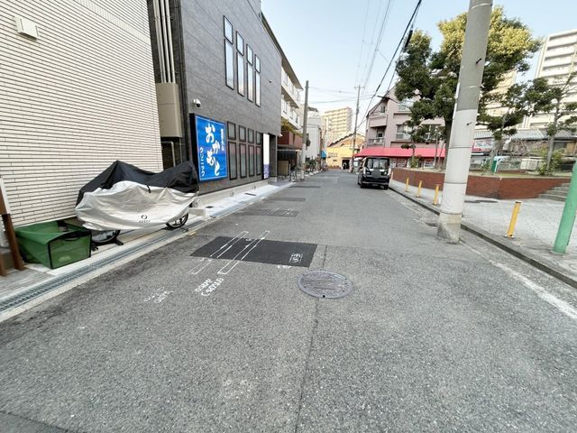 Modern 3LDK House for Sale in Abeno, Osaka - Near Teradacho Station - Thumbnail 4