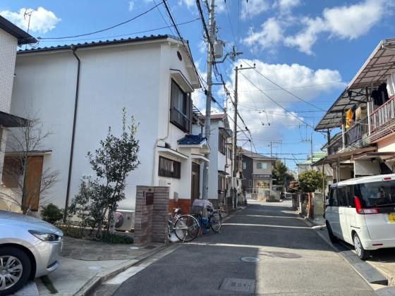 4DK Detached House for Sale in Habikino City, Osaka - Thumbnail 2