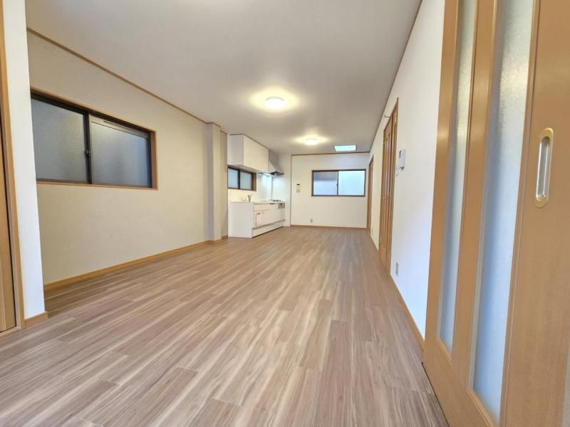 Renovated 3LDK Steel House in Moriguchi, Osaka for Sale - Thumbnail 4