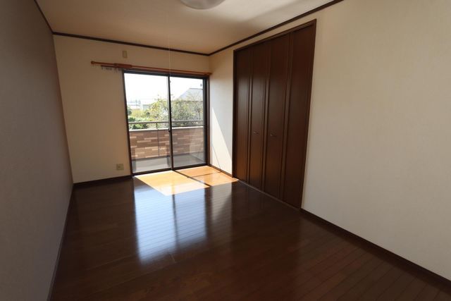 5LDK Renovated House with Large Garden in Oita City - Thumbnail 4