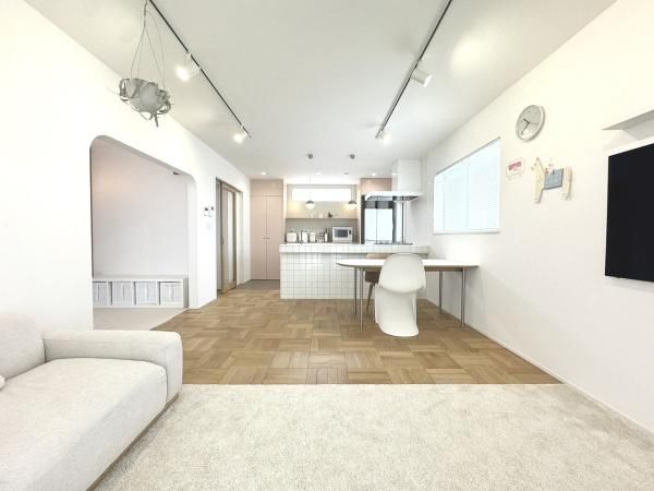 Renovated 3SLDK House Near Station in Takasago - Thumbnail 3