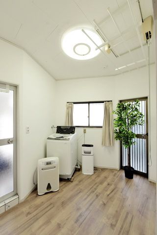 8LDK Detached House for Sale in Izumi, Osaka - Large Family Home - Thumbnail 4