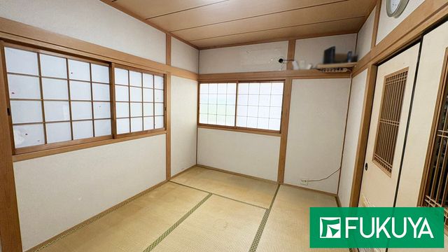 3-Story 4DK House for Sale in Higashiosaka, Osaka - Thumbnail 4