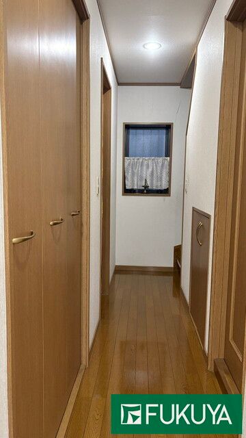 3-Story 4DK House for Sale in Higashiosaka, Osaka - Thumbnail 3