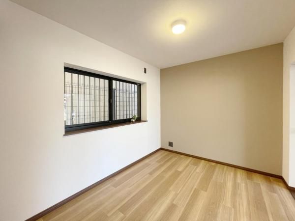 Modern 5LDK House for Sale in Moriguchi, Osaka - Near Doi Station - Thumbnail 4
