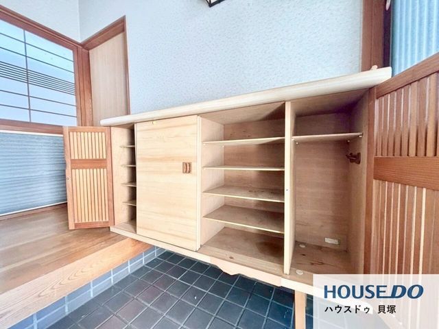 5DK Family House with Garden for Sale in Kumatori, Osaka - Thumbnail 3