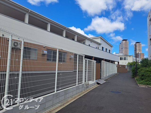 Modern 4LDK House for Sale in Moriguchi, Osaka - Thumbnail 2