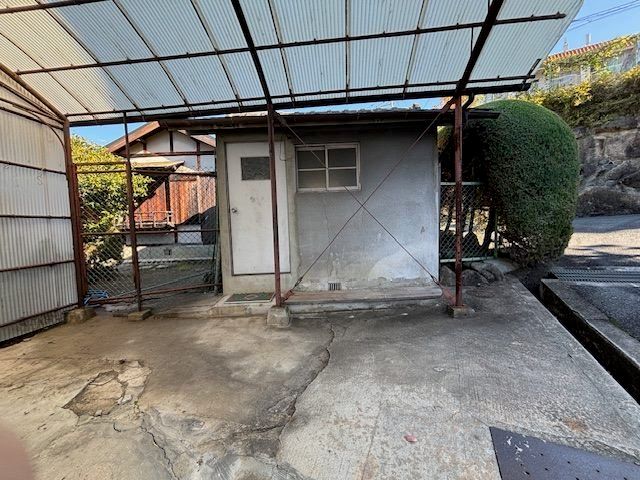 4DK Wooden House on Large Corner Lot near Ishikiri Station, Higashi-Osaka - Thumbnail 4