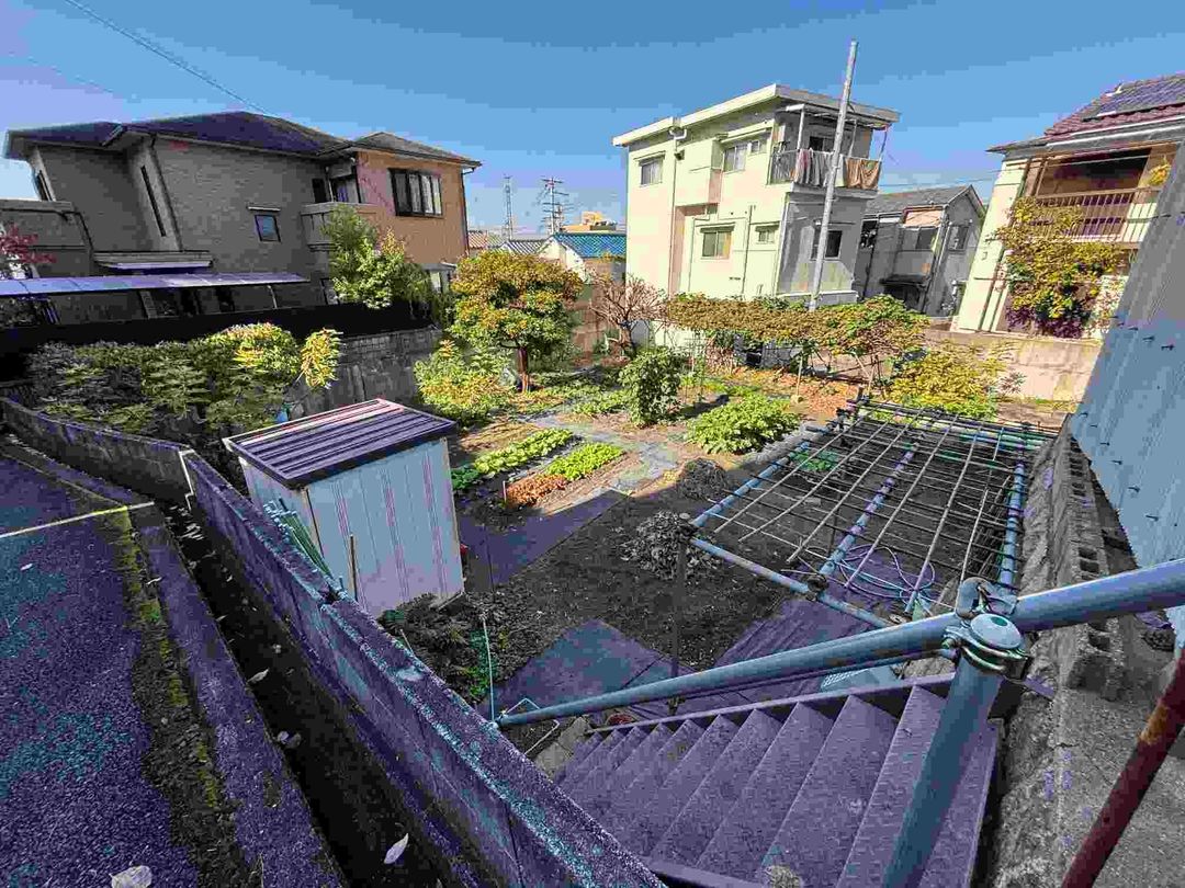 4DK Wooden House on Large Corner Lot near Ishikiri Station, Higashi-Osaka - Thumbnail 2
