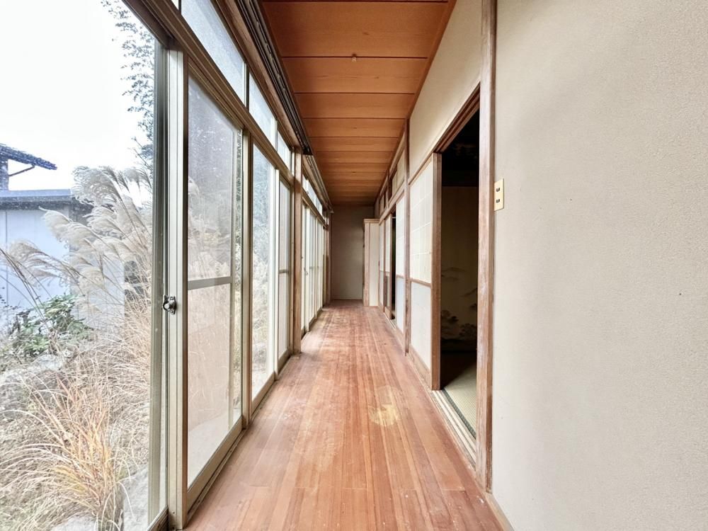 7DK Detached House in Ikoma, Nara - 171.59 sqm - Thumbnail 2