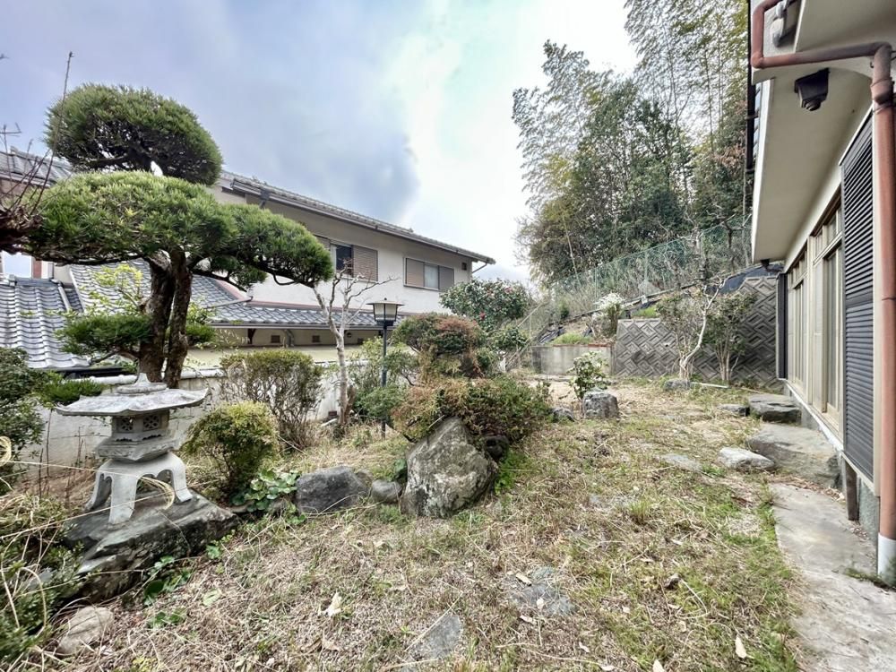 7DK Detached House in Ikoma, Nara - 171.59 sqm - Thumbnail 3