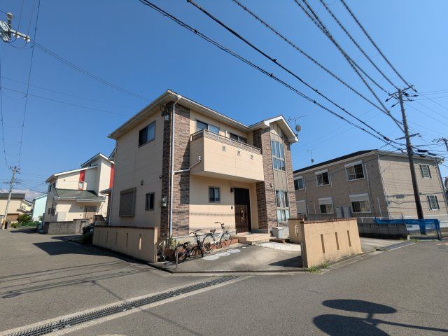 4LDK House for Sale in Wakayama City, 115 sqm - Thumbnail 2