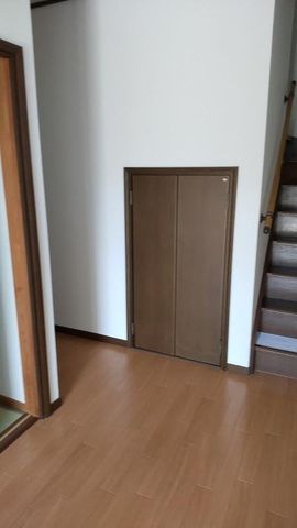 Renovated 5LDK House with Garden for Sale in Himeji, Hyogo - Thumbnail 3