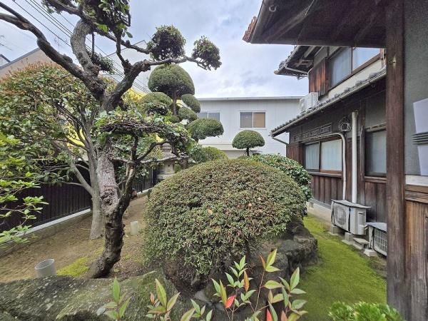 9DK Detached House with Workshop on 170 Tsubo Land in Yao, Osaka - Thumbnail 3