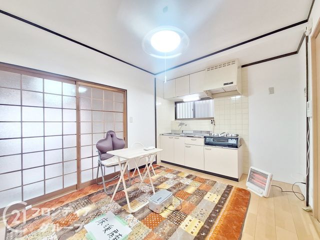 Renovated 3DK House for Sale in Neyagawa City, Osaka - Thumbnail 2